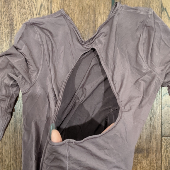 Lululemon Timeless Twist Long Sleeve - Picture 8 of 8
